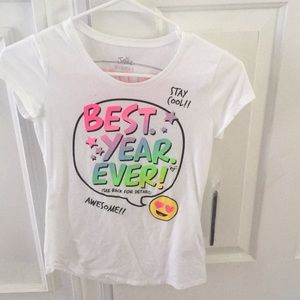 Justice t-shirt with autograph pen